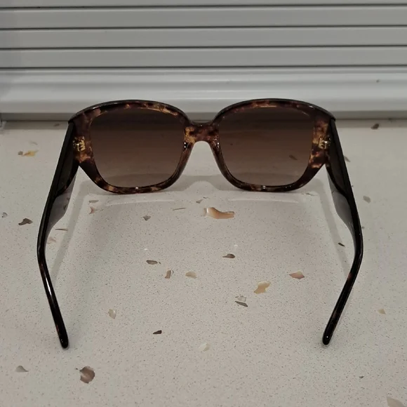 NWT Tory Burch Brown Sunglasses with Orange Case - Picture 5 of 10